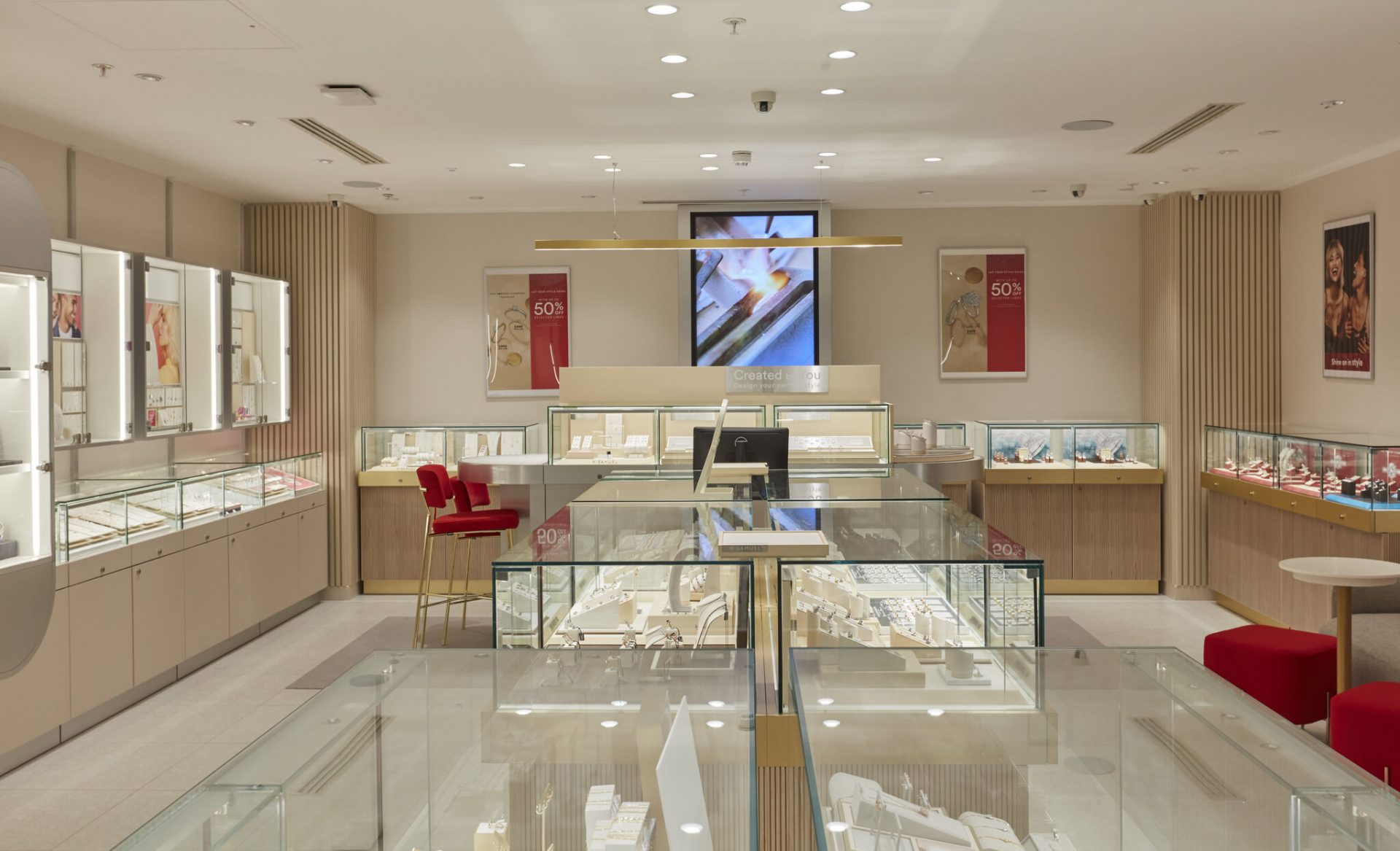 SNEAK PEEK First of H.Samuel's next generation concept stores opens in