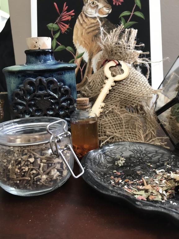 A Practical Guide For Making And Using Poppets in Witchery