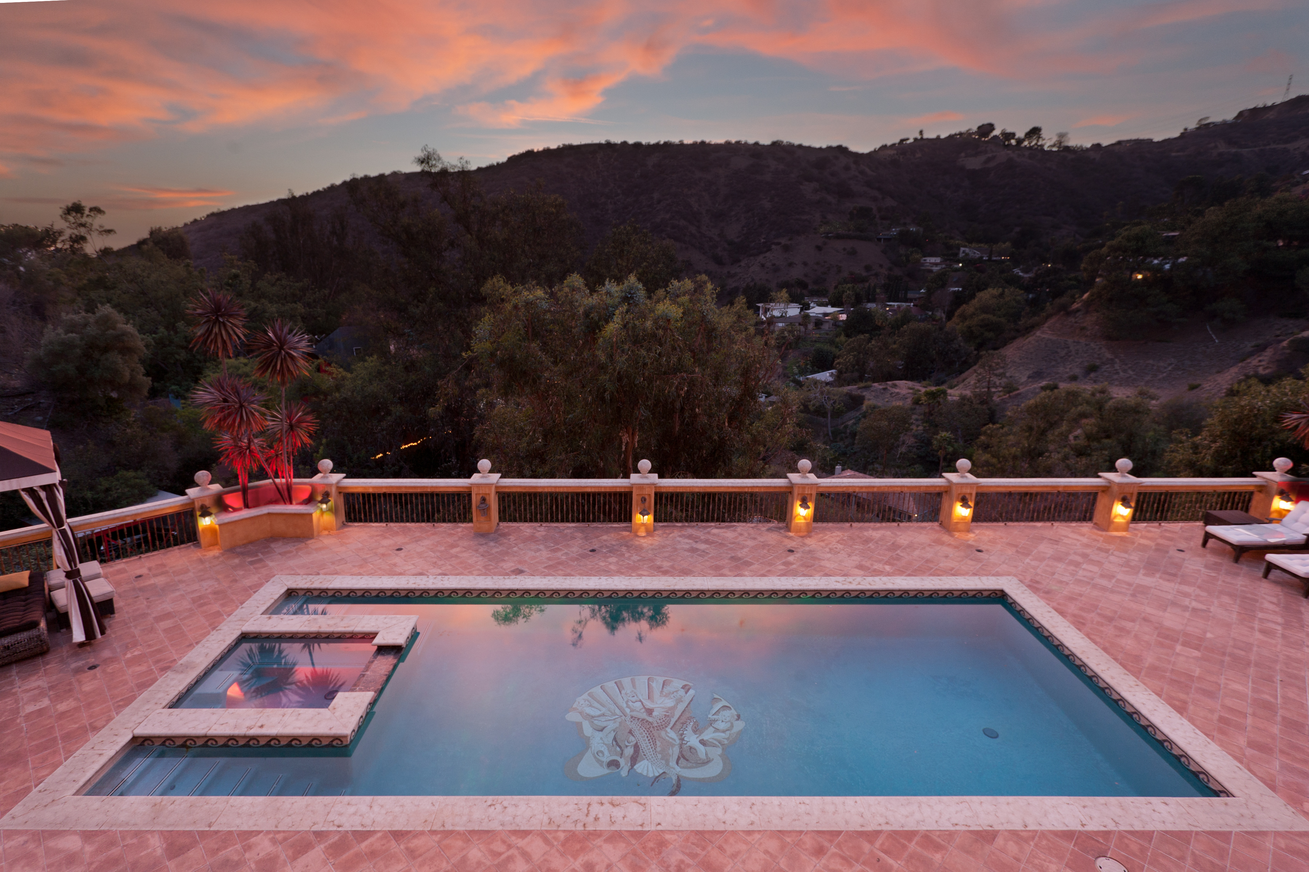 House of the Week Italian Villa Favored by the Stars