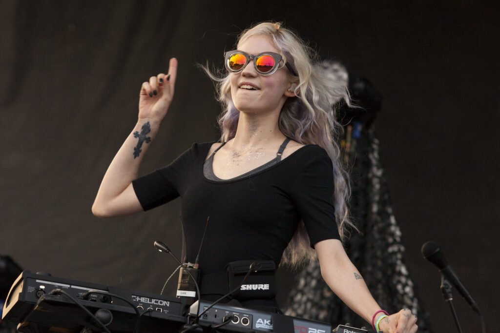 Grimes Net Worth 2023 How Much Is The Singer Worth?