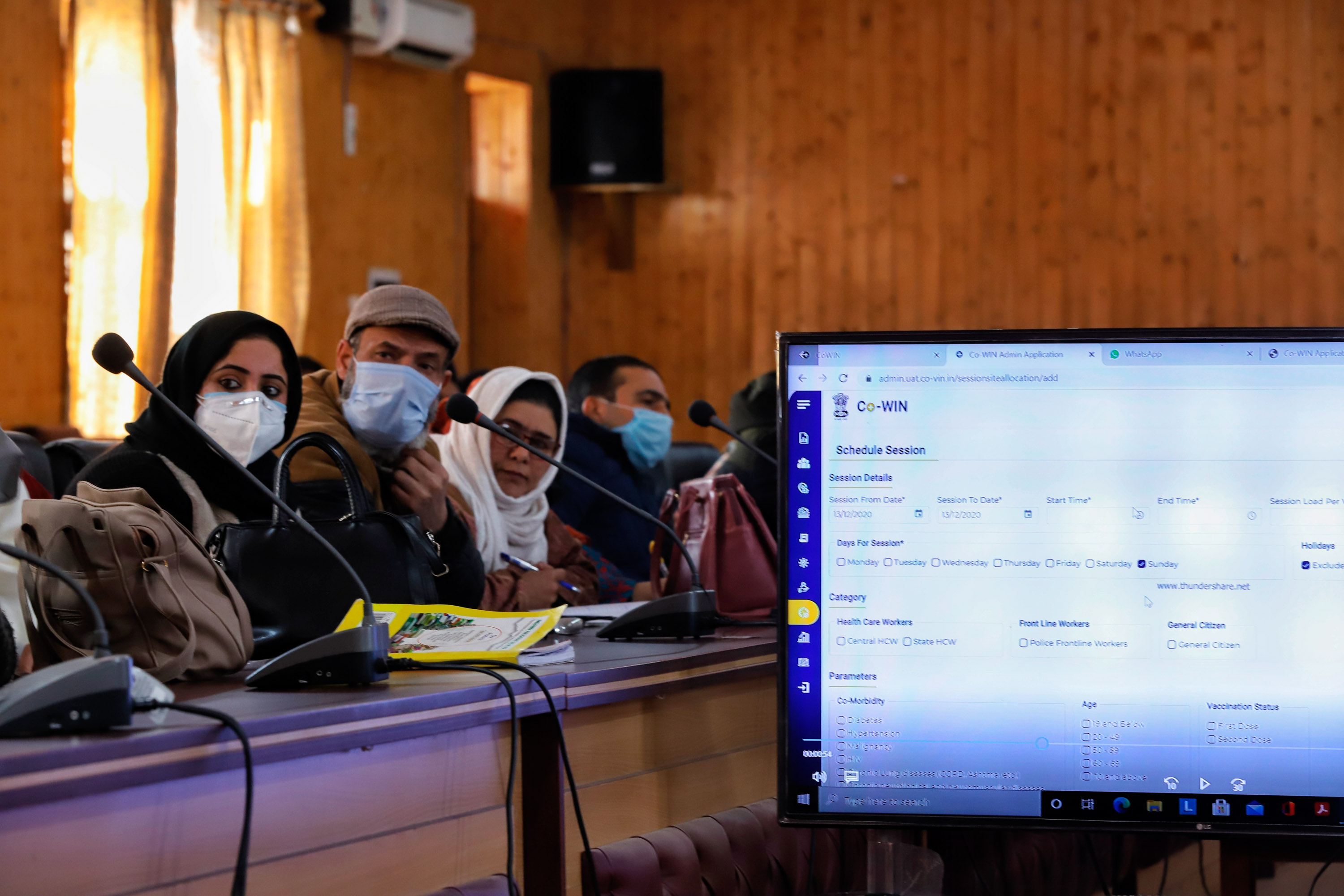 India is betting on glitchy, unproven software to help inoculate 300