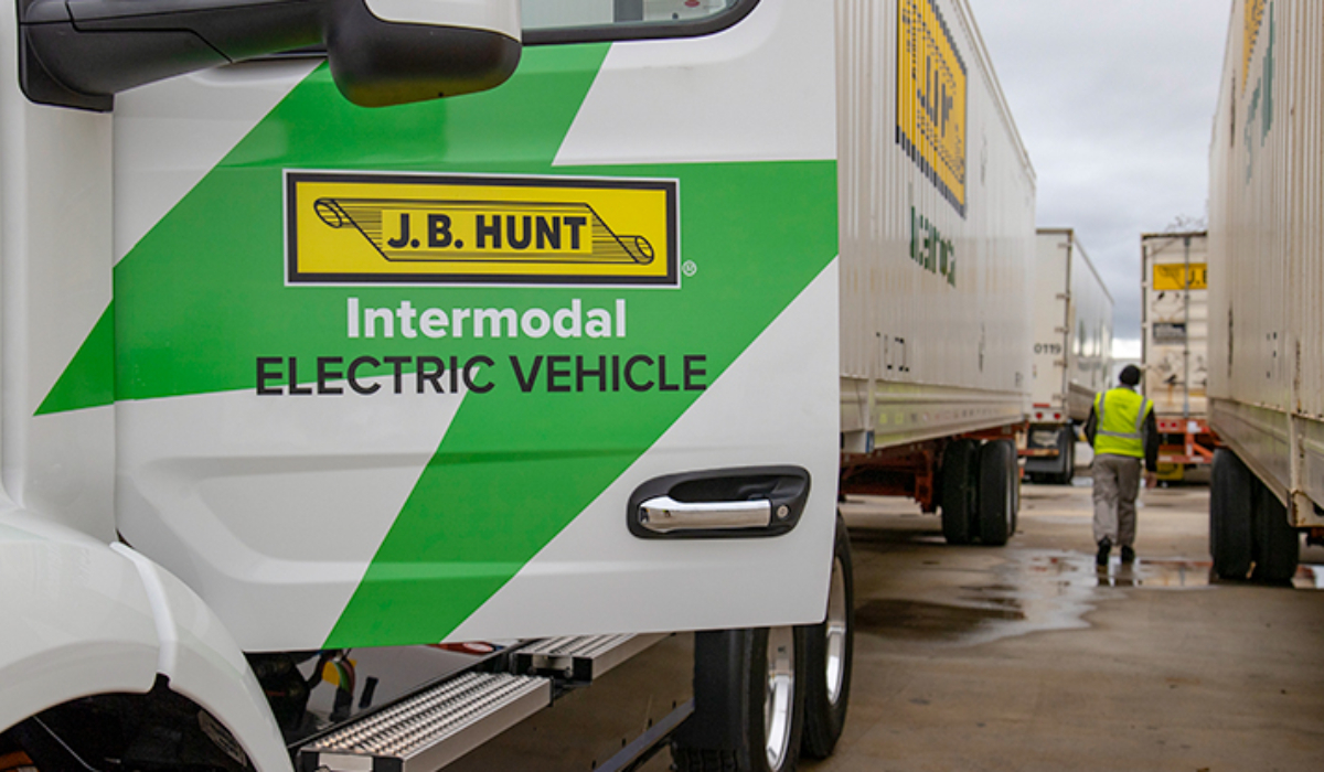 JB Hunt va por energías alternativas para reducir emisiones en el