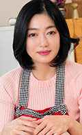 ムスコの保育士さんと裸エプロン姿で不倫性交
