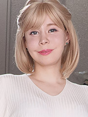 まんチラの誘惑 ~ダチのお母ちゃんはブロンド痴女~