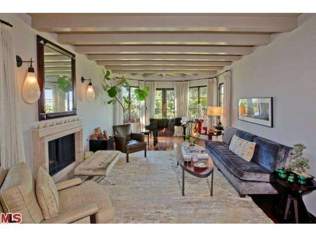 Nick Jonas Buys New Home in LA