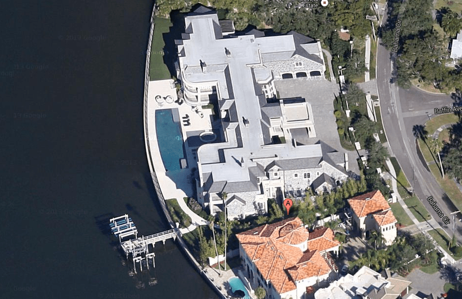 Derek Jeter Can Kick Back in Tampa Mansion After 2014 Season