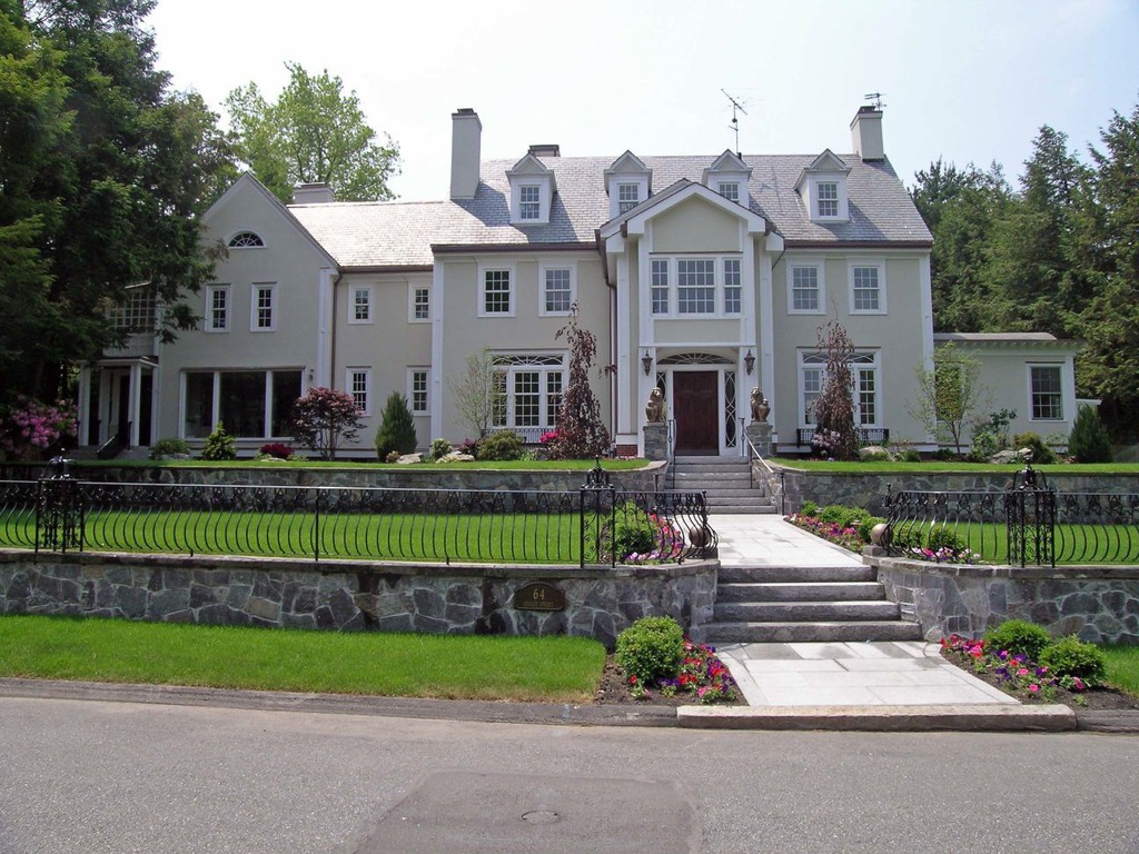 ‘American Hustle’ Home Makes Splash in Boston Market With Big Price Cut