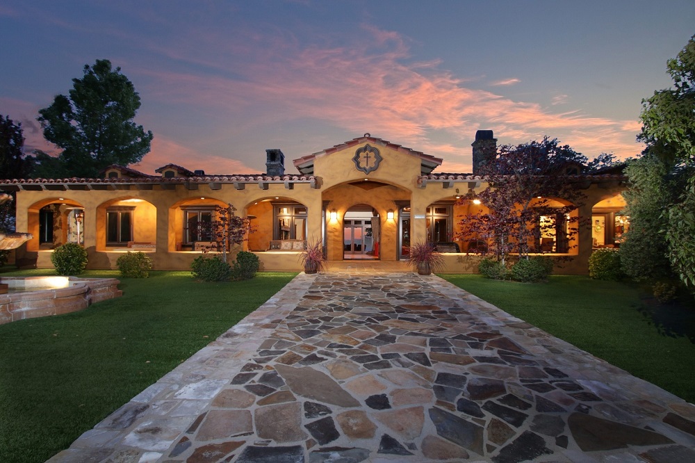 House of the Week A FamilyFun Compound in California