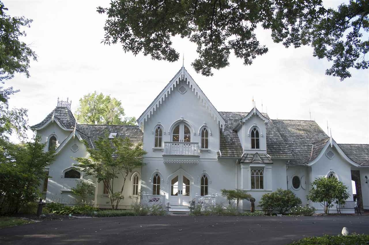 10 Gothic Homes Worthy of an Addams Family