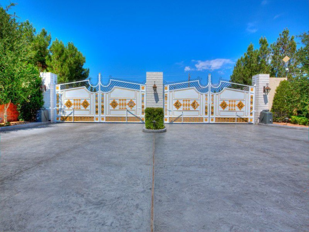 Wayne Newton's Former 36Acre Ranch Listed for 70 Million