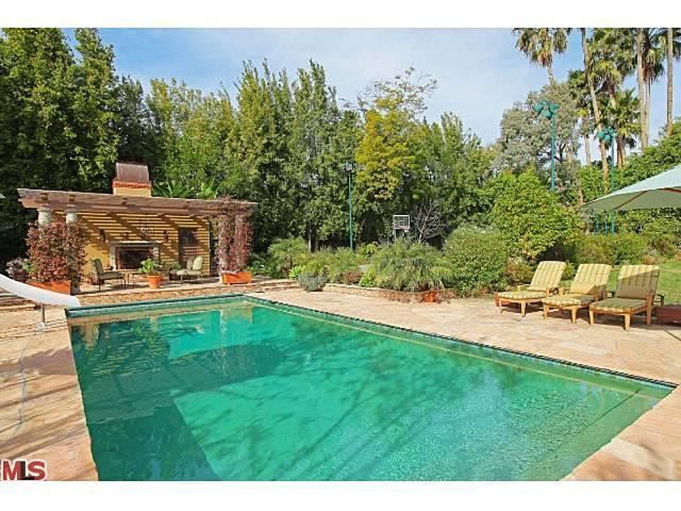 Everybody Is Going to Love Patricia Heaton's Newly Listed Home