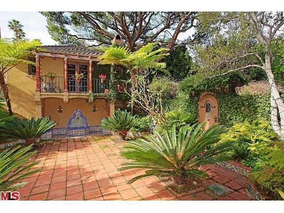 Everybody Is Going to Love Patricia Heaton's Newly Listed Home