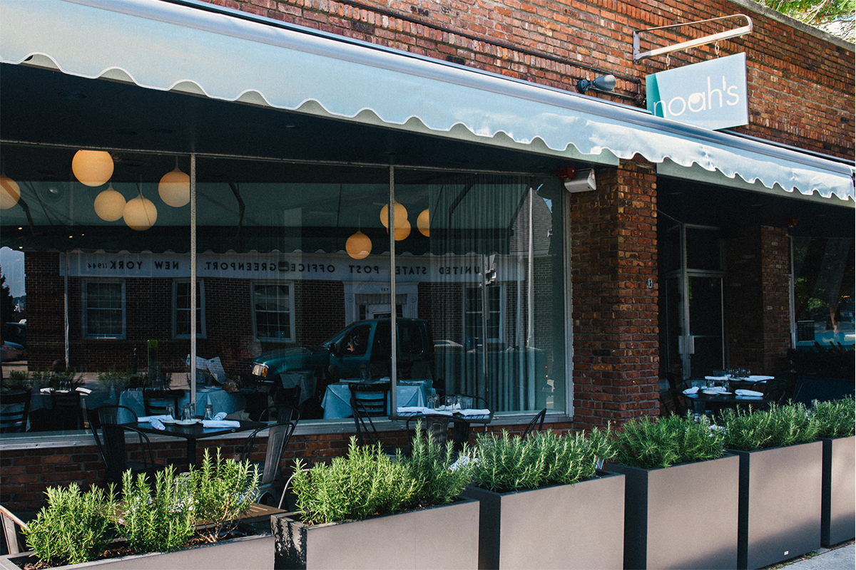 The Best Restaurants in Greenport for Seafood, Brunch, & More Out East