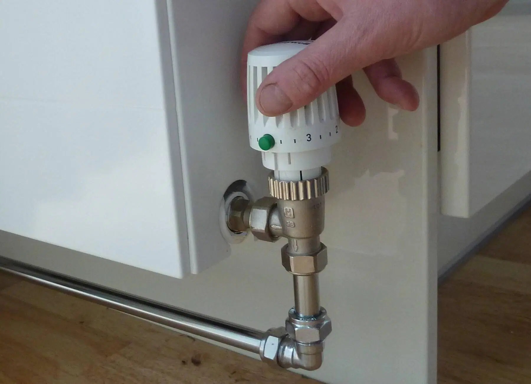 Here's how to balance radiators BestHeating Advice Centre
