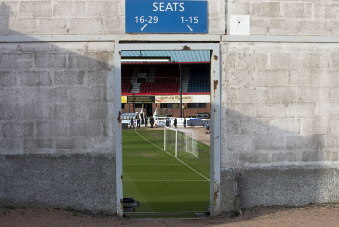 GALLERY The best pictures from the Dundee derby Evening Telegraph