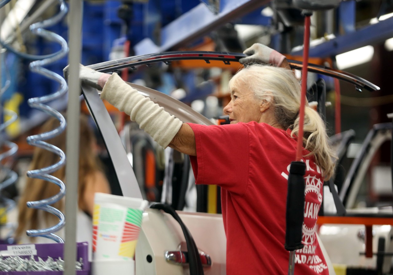 GM Spring Hill Launches Rare Local Hiring Push WPLN News