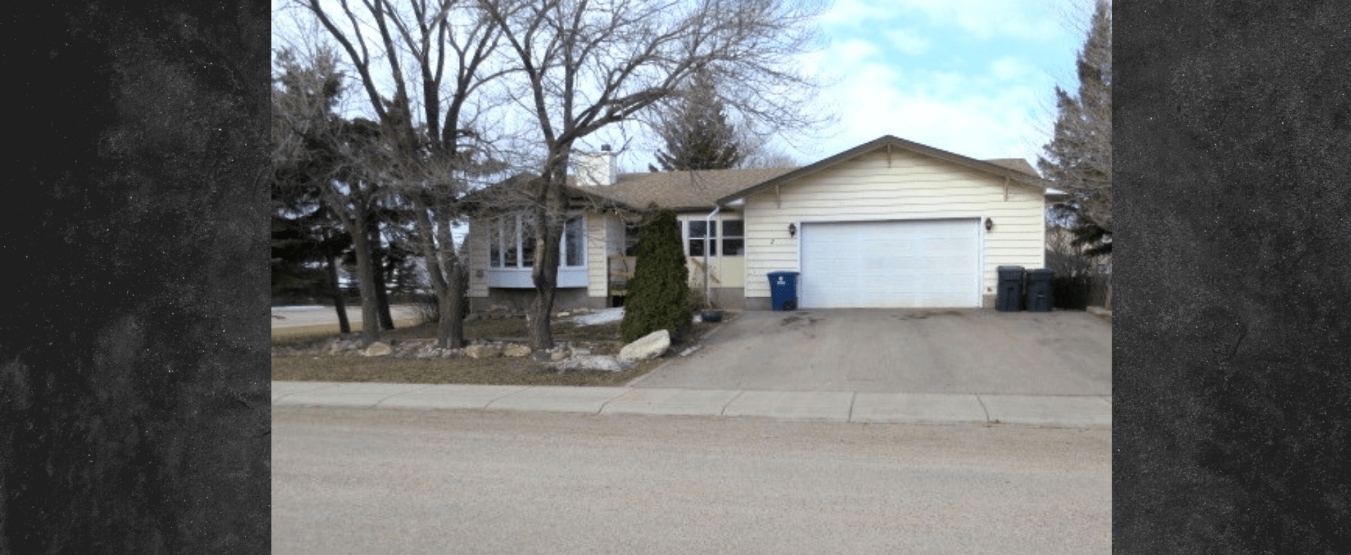 Spacious 3 Bedroom Main Floor in Martensville Western Premium