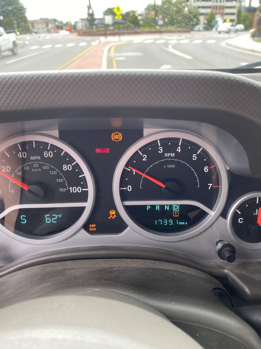 Any idea what these lights mean? Jeep Wrangler JK Forum
