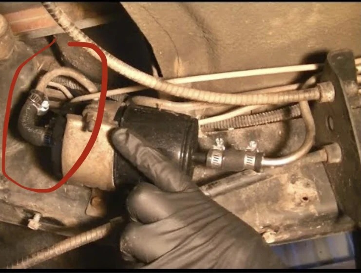 ‘95 Jeep YJ 90-degree fuel line fitting @fuel pump | Jeep Wrangler YJ Forum