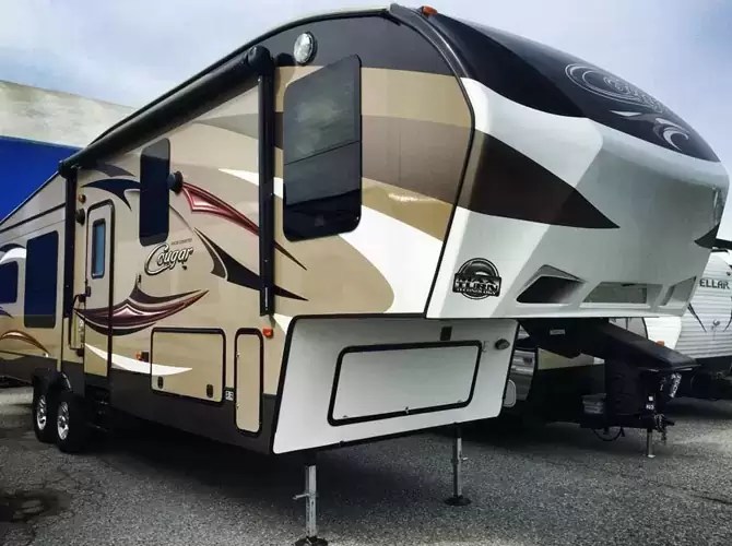 Should You Wrap or Paint Your RV? Wrap Guys