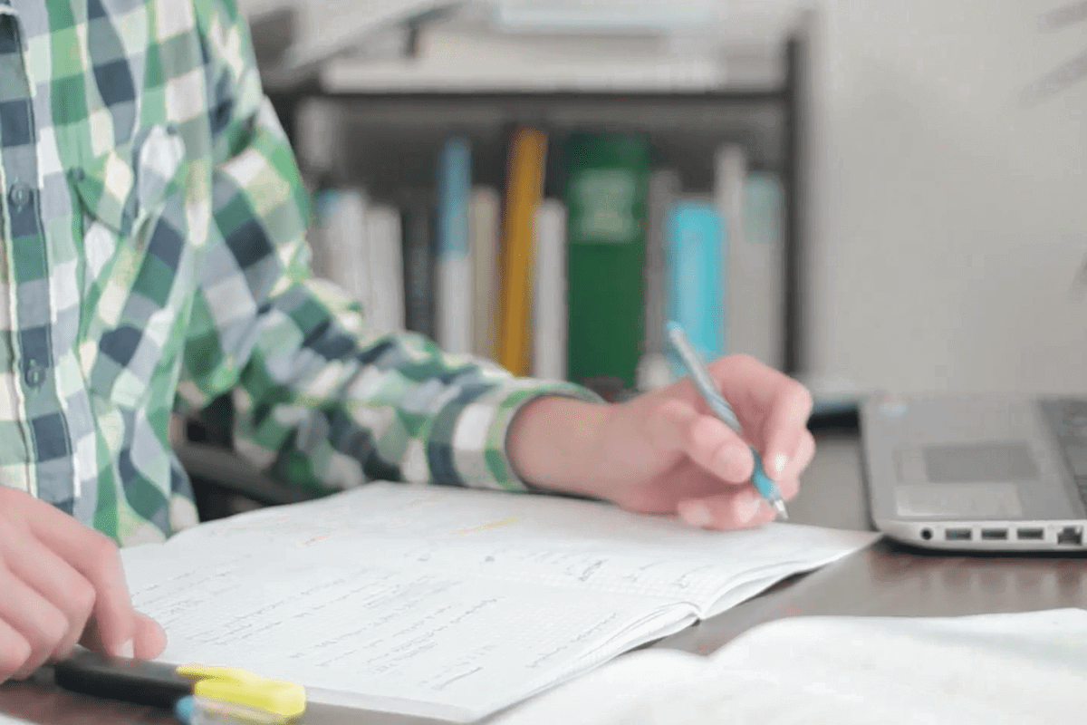 APA Annotated Bibliography Example & Requirements