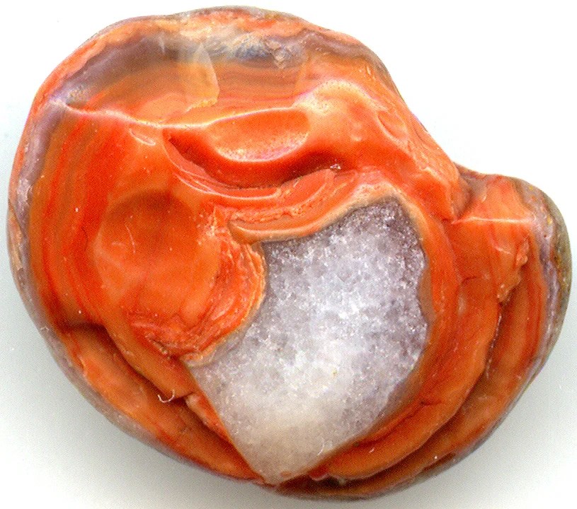 Red Agate meaning and complete guide to benefits and properties