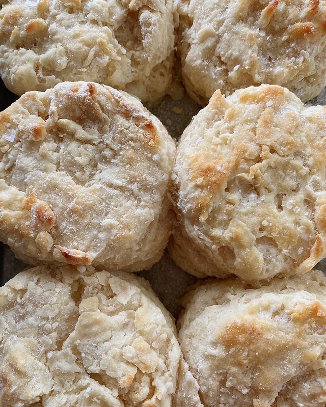 THE BEST Buttermilk Biscuit Recipe (Southern Granny Approved