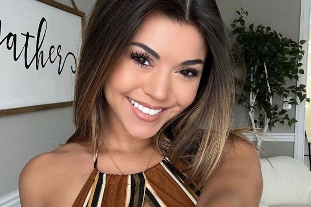 Steph Pappas Biography: Age, Height, Weight, Net Worth and More - wrongsideoftheart