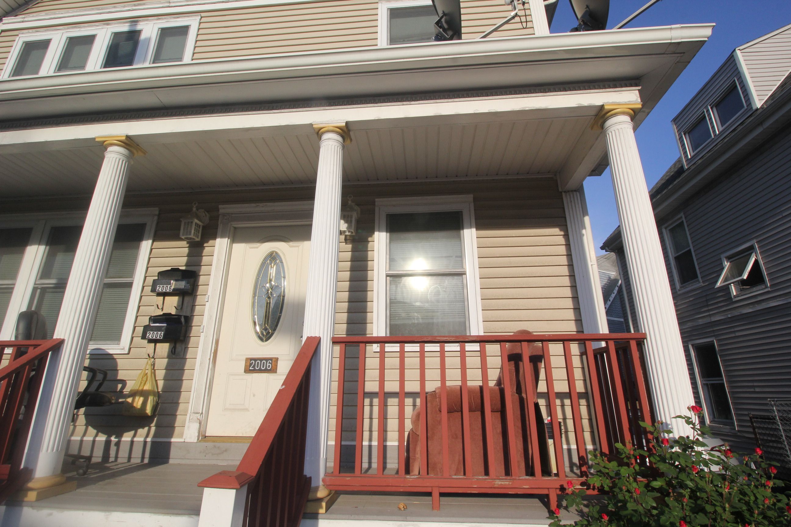 The Mythical Ashmont wrong side of the camera