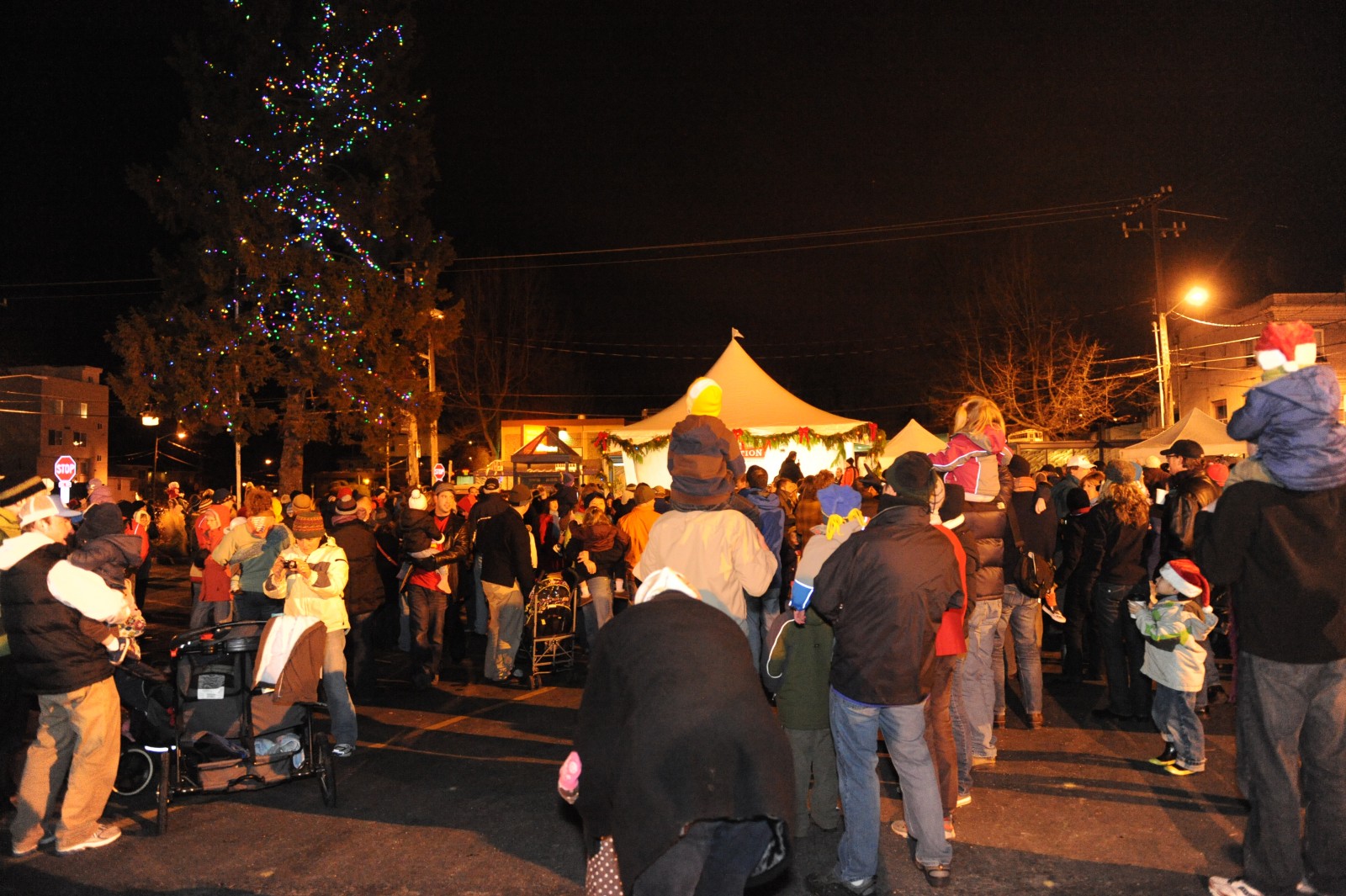 Hometown Holidays 2021 • West Seattle Junction Association