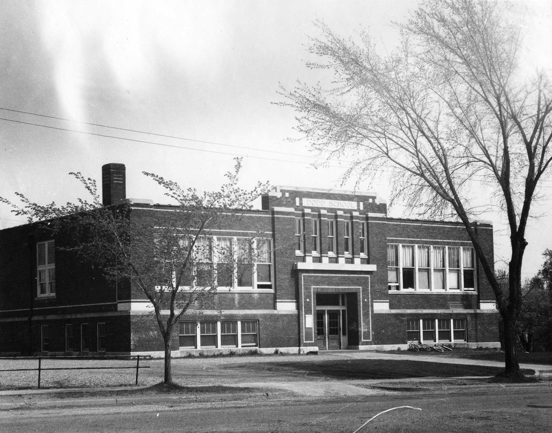 Then & Now Dodd School West St. Paul Reader