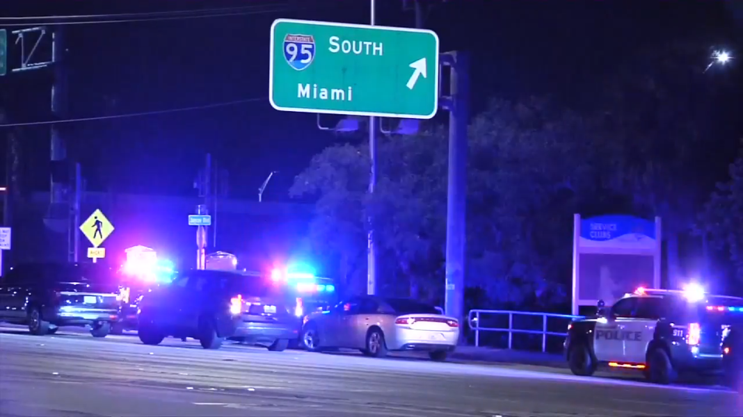 Shooting outside baby shower leaves 2 dead, 2 hospitalized