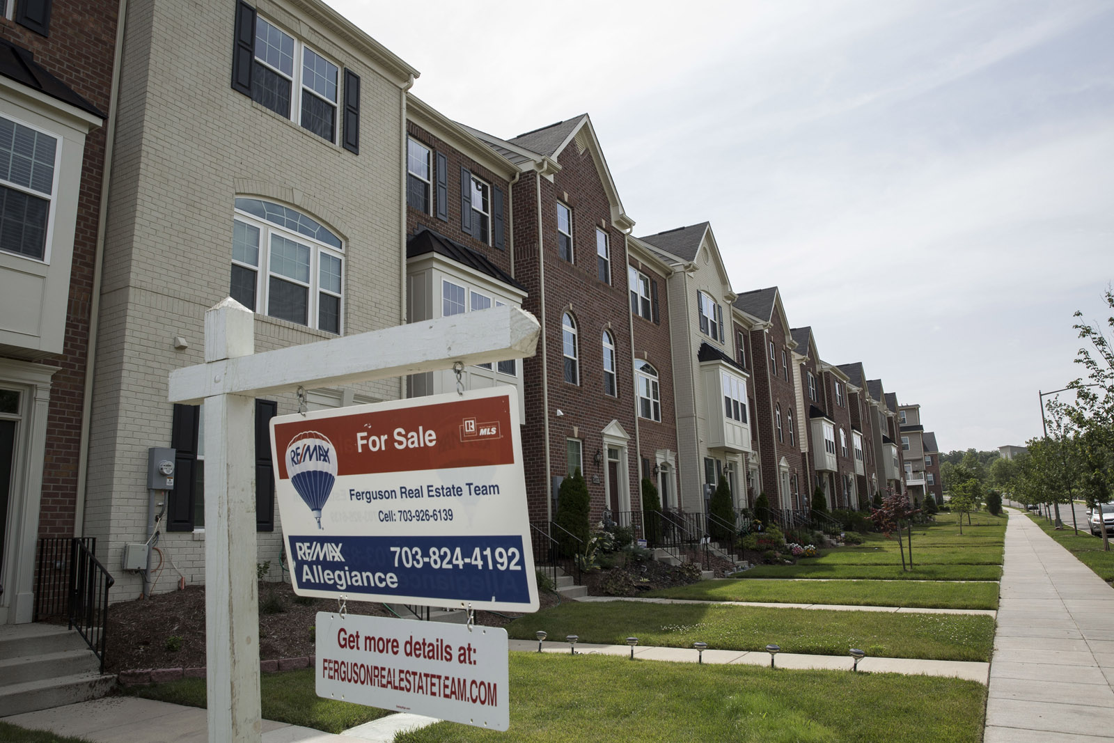 Report More than 2M area families live in unaffordable housing WTOP News