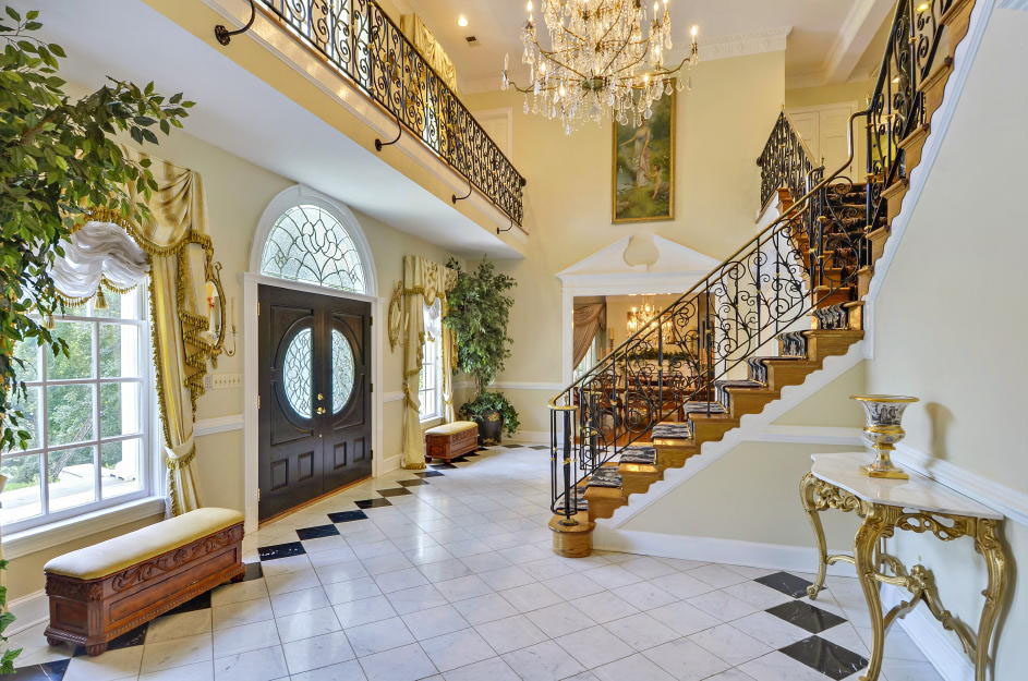 White Houseinspired McLean mansion going up for auction (Photos) WTOP