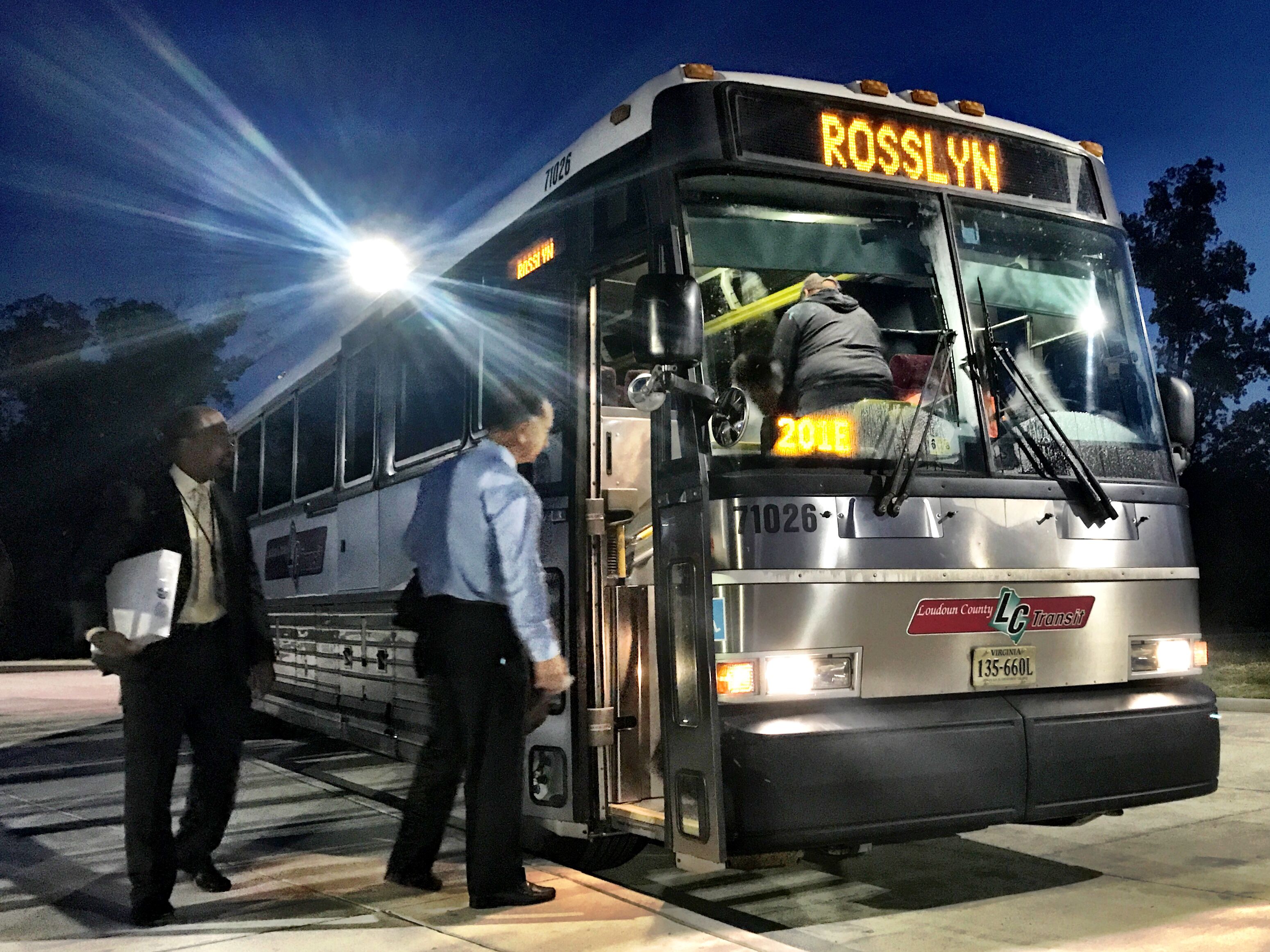Commuters line up for new Loudoun park and ride lot WTOP News