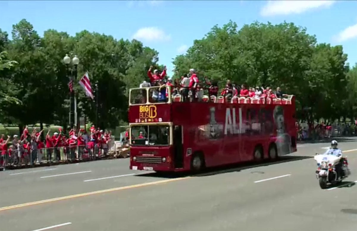 CAPS! Thousands of fans celebrate Stanley Cup champs in DC WTOP News