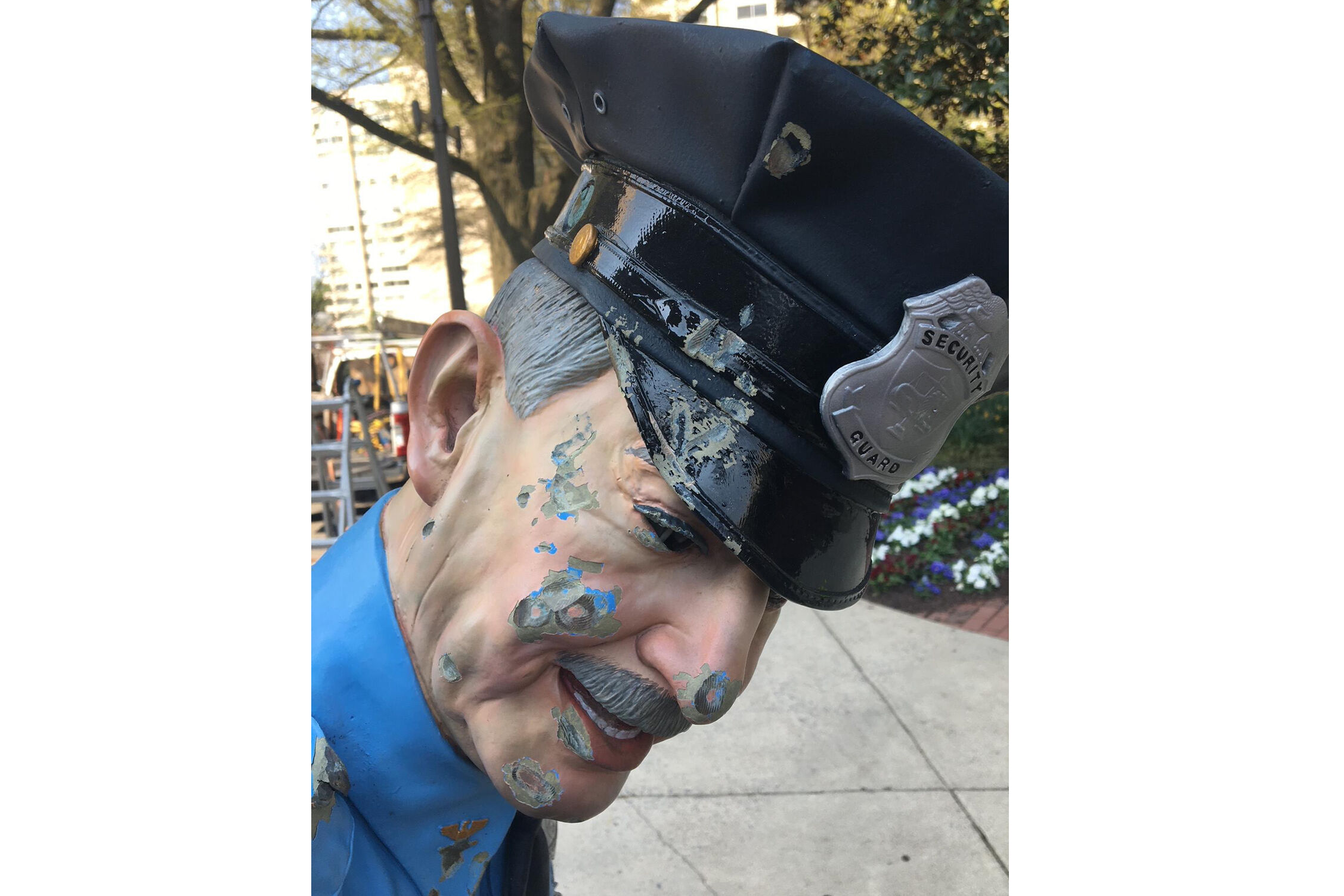 Vandals cause 23K in damage to Friendship Heights Village statue WTOP News