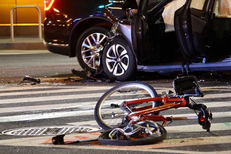 Bicyclist dead, 3 injured after multivehicle crash in Northwest DC