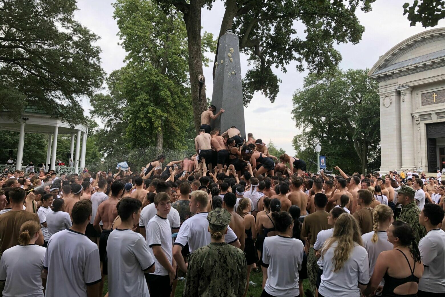 Calvert County Events 2023 At last US Naval Academy Class of 2023 takes on Herndon Monument climb