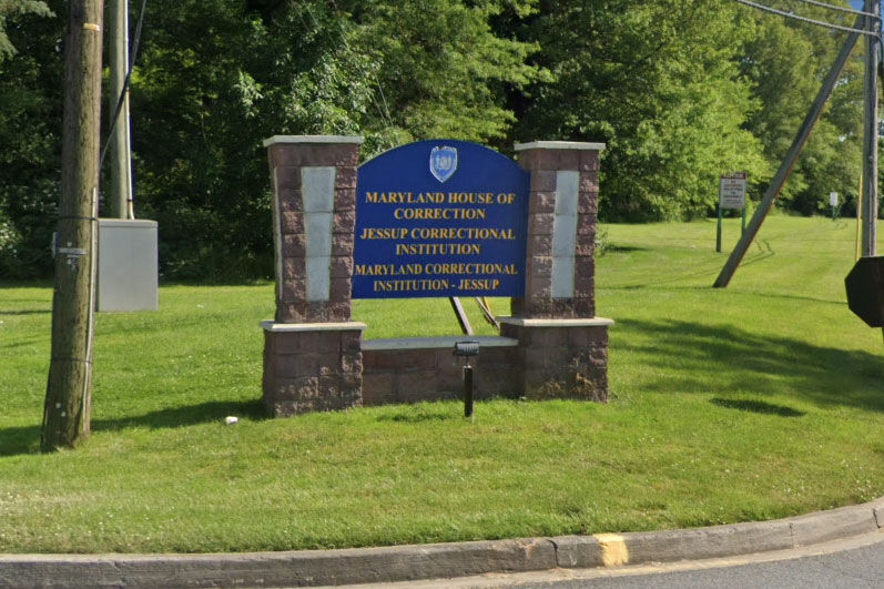 Former corrections officer, 2 inmates plead guilty to racketeering in