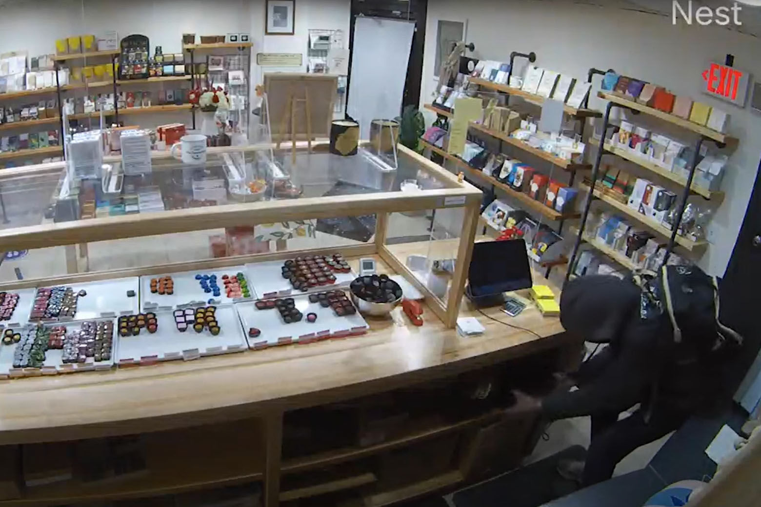 DC sweets store targeted in backtoback robberies WTOP News