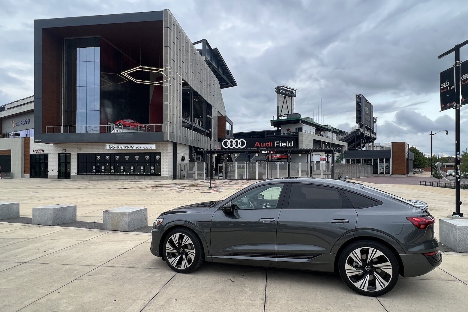 Car Review 2024 Audi Q8 Sportback etron is an impressive choice in