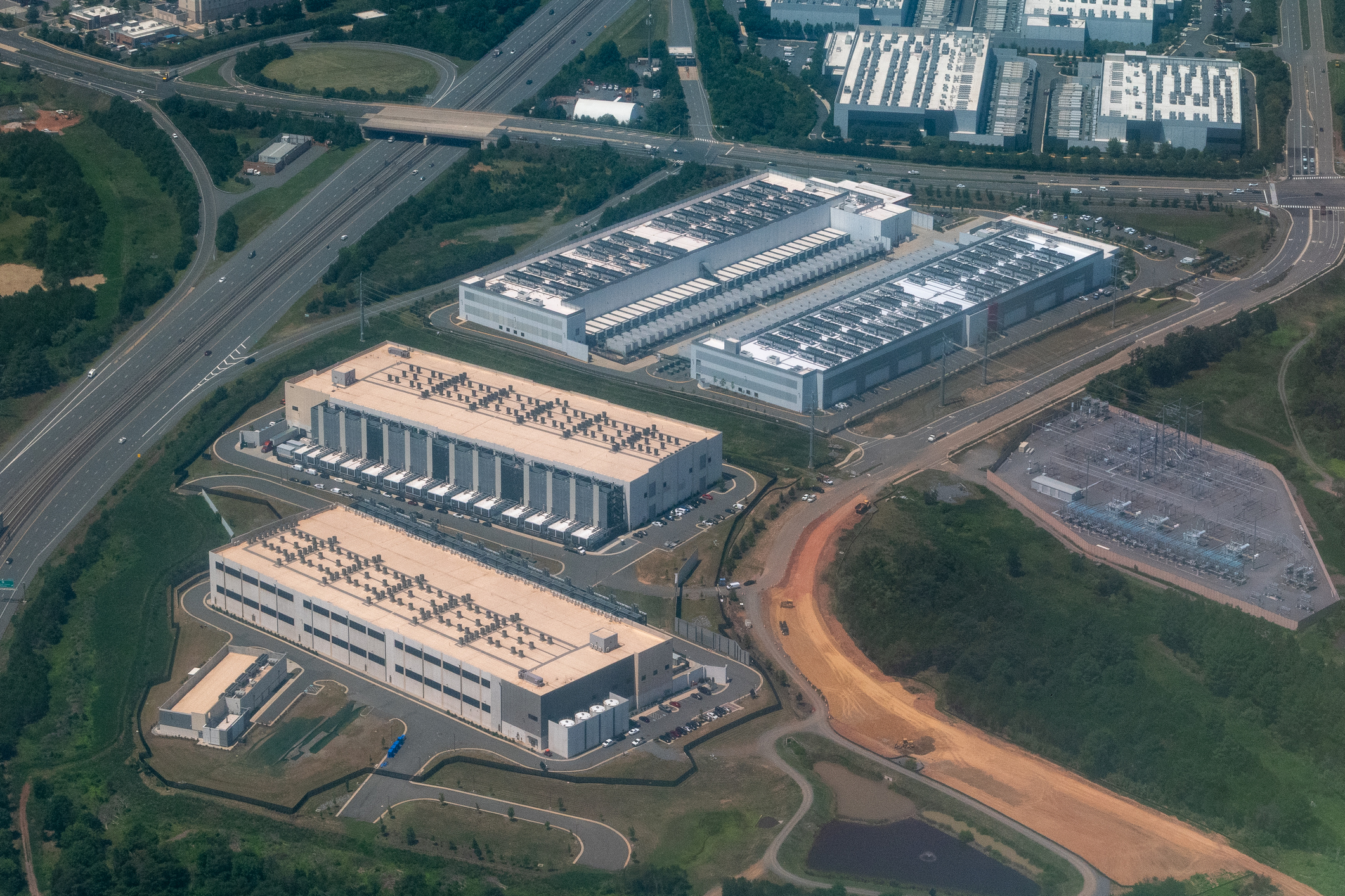 Loudoun County, Amazon reach deal to withdraw data center project on GW campus in Ashburn – WTOP News