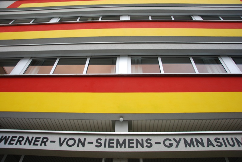 DateiGymnasium.JPG Wugwiki