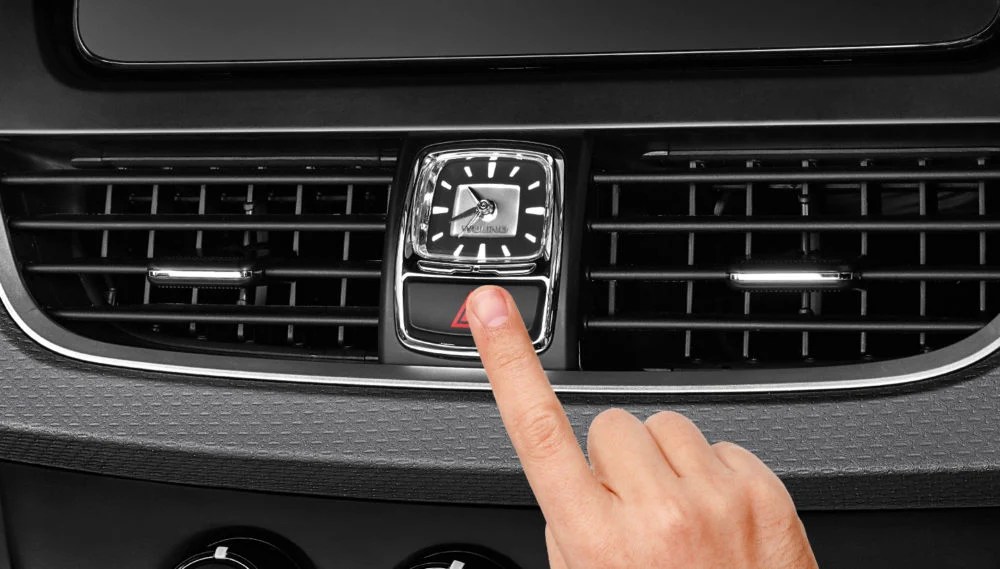 Understanding The Function of Hazard Lights When Driving Wuling