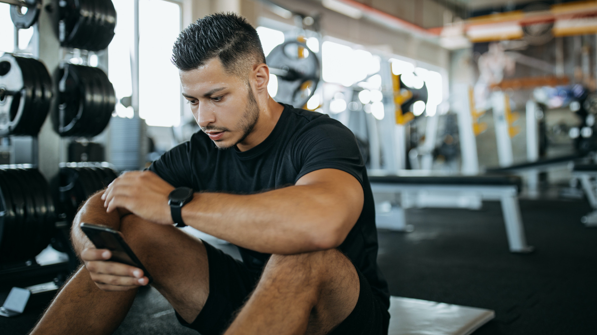 Luxembourg's hot new gym routine exercise for 30 seconds, look at