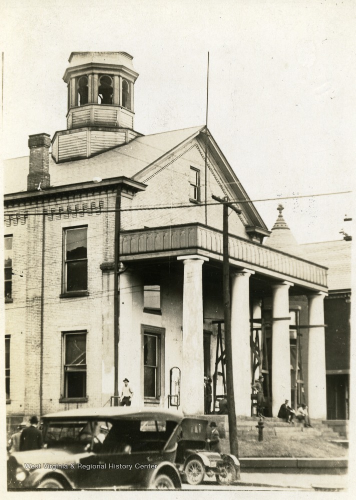 Brooke County Courthouse, Wellsburg, W.Va. West Virginia History
