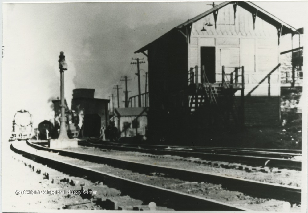 West Yard, Hinton, W. Va. West Virginia History OnView WVU Libraries