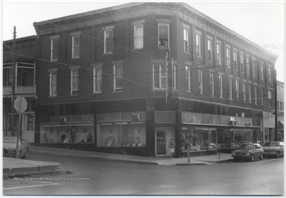 Davis Department Store, Hinton, W. Va. West Virginia History OnView