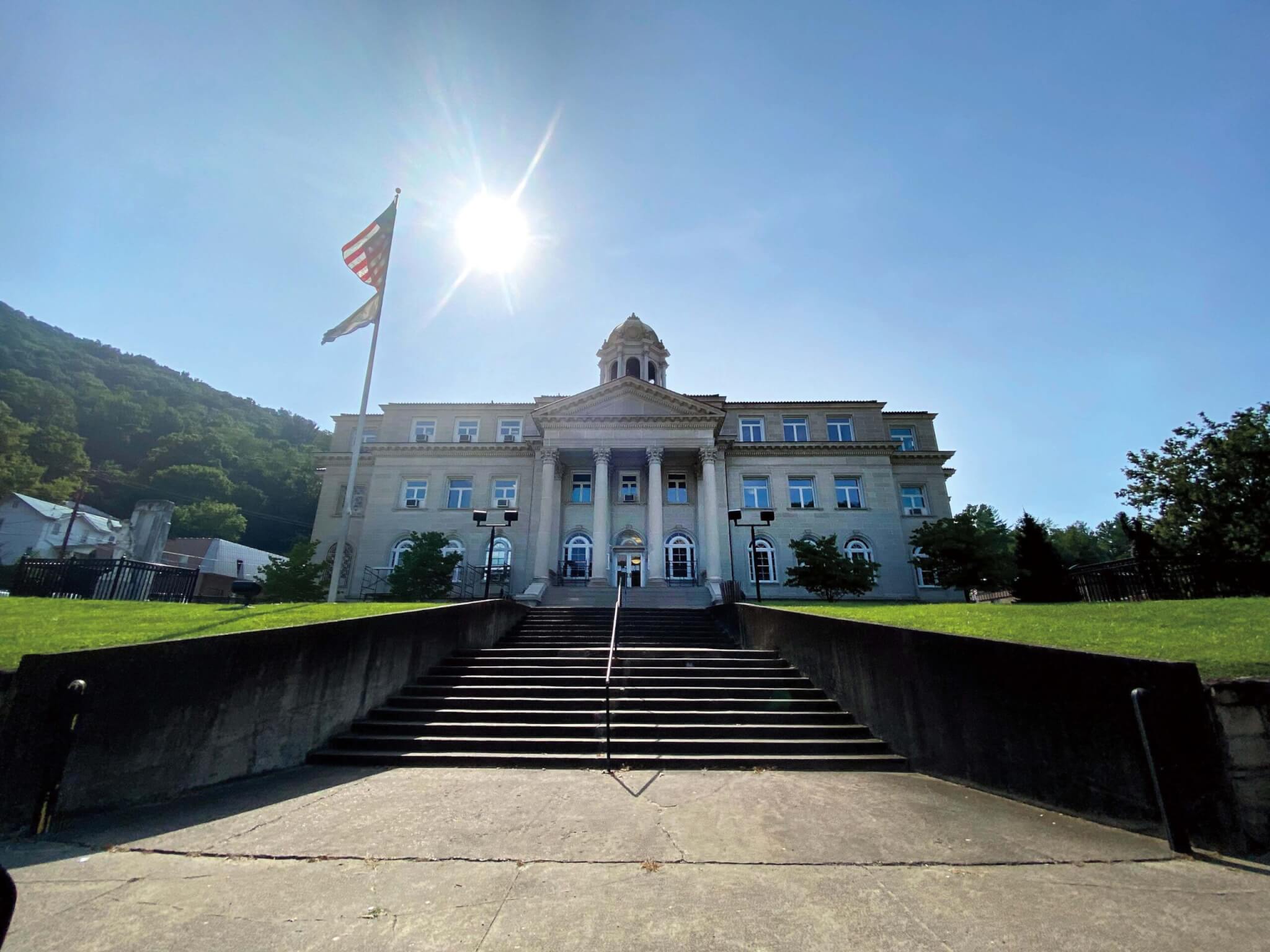 Three Reasons Why Boone County, West Virginia, is Beckoning You WV